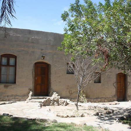 Fort Sesfontein Lodge & Safaris 外观 照片