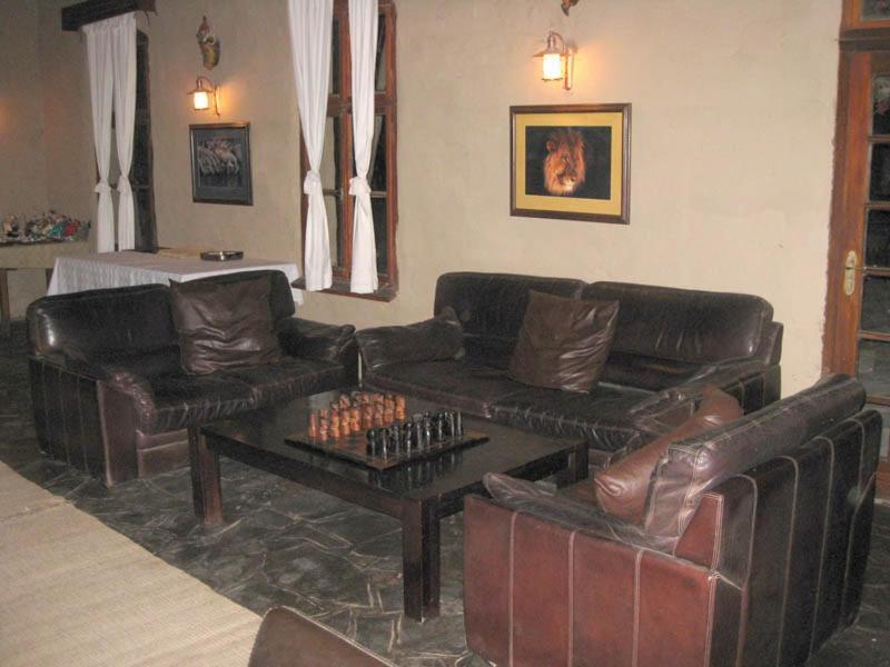 Fort Sesfontein Lodge & Safaris 外观 照片