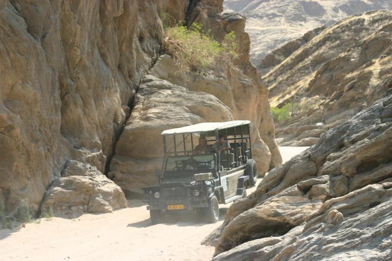 Fort Sesfontein Lodge & Safaris 外观 照片